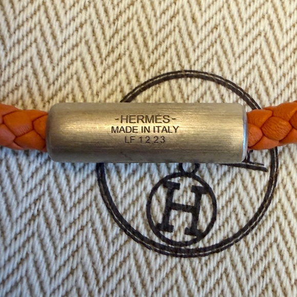 Goliath leather bracelet Hermès Orange in Leather - Picture 3 of 4